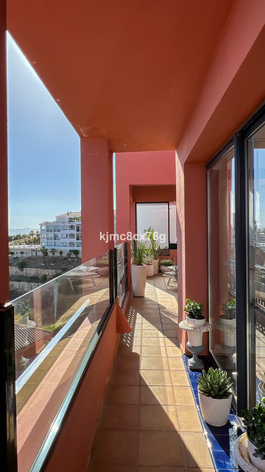 4 Bed Apartment for sale in Calahonda Costa Del Sol, Málaga, Spain