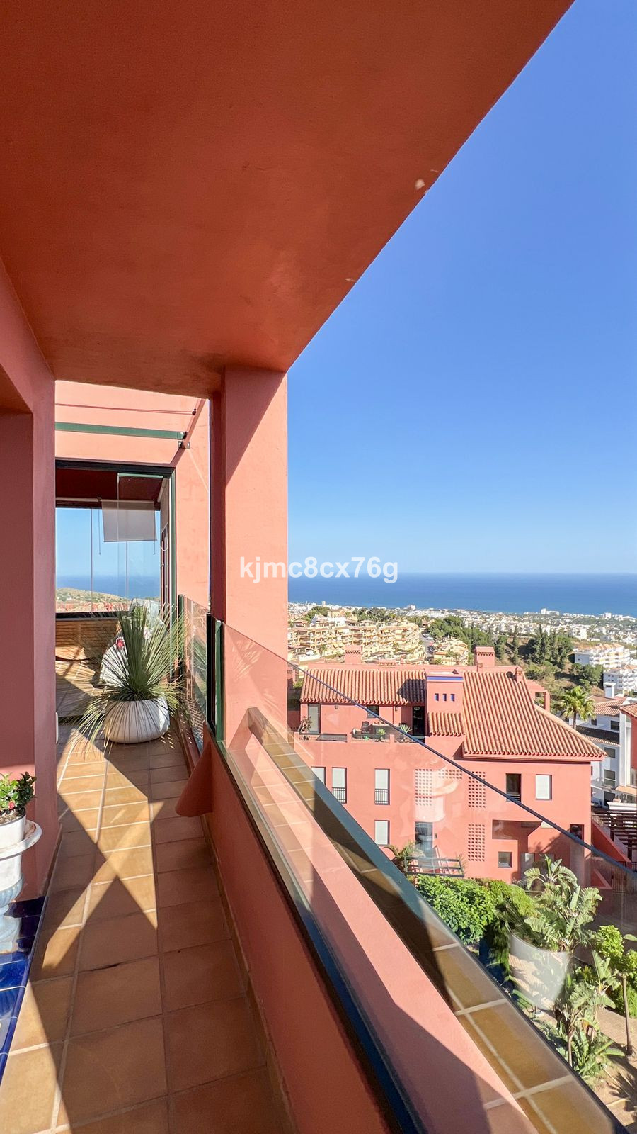 4 Bed Apartment for sale in Calahonda Costa Del Sol, Málaga, Spain