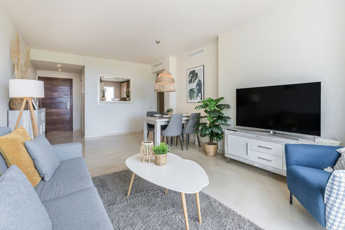 2 Bed Apartment for sale in Estepona Costa Del Sol, Málaga, Spain