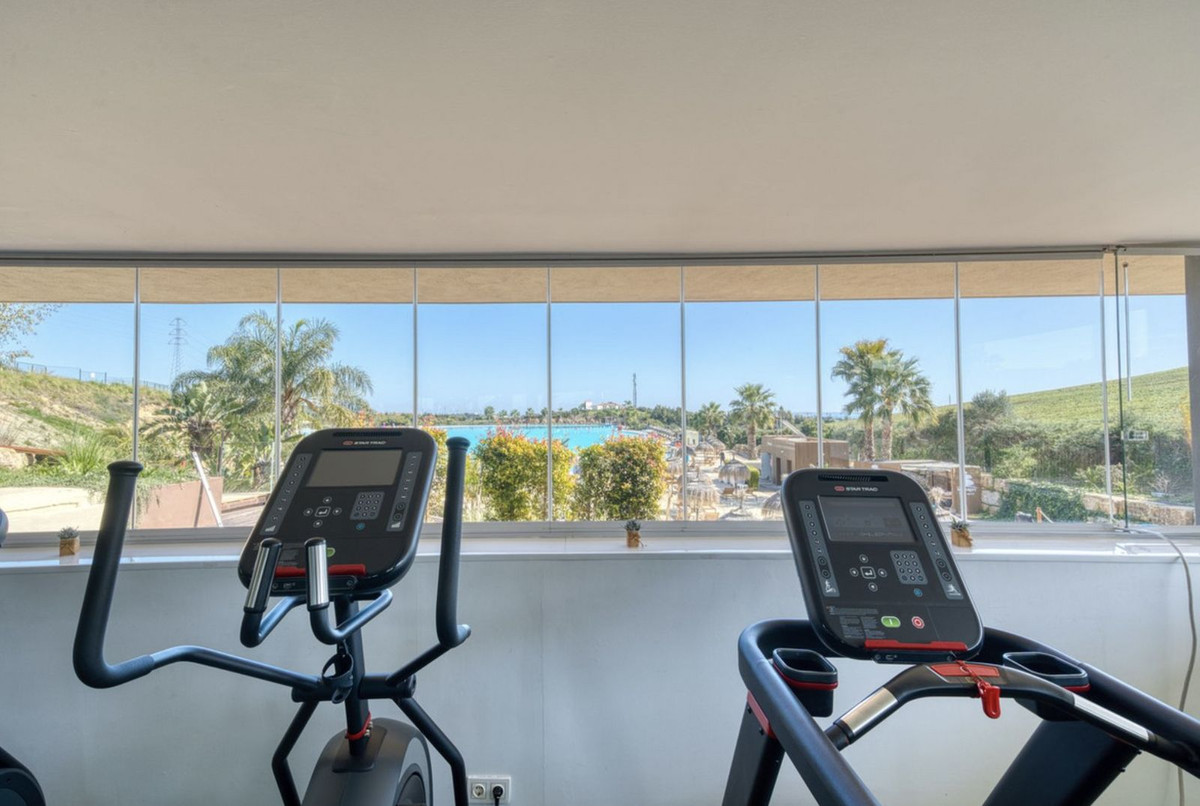 2 Bed Apartment for sale in Estepona Costa Del Sol, Málaga, Spain