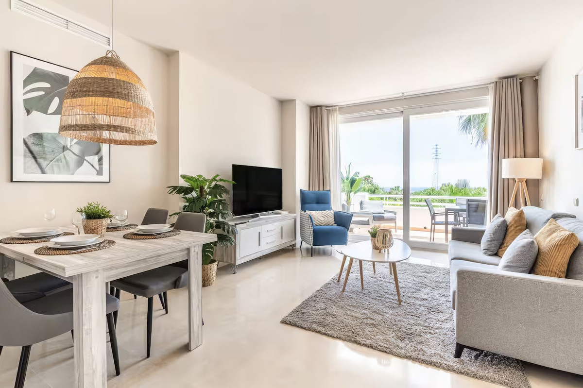 2 Bed Apartment for sale in Estepona Costa Del Sol, Málaga, Spain