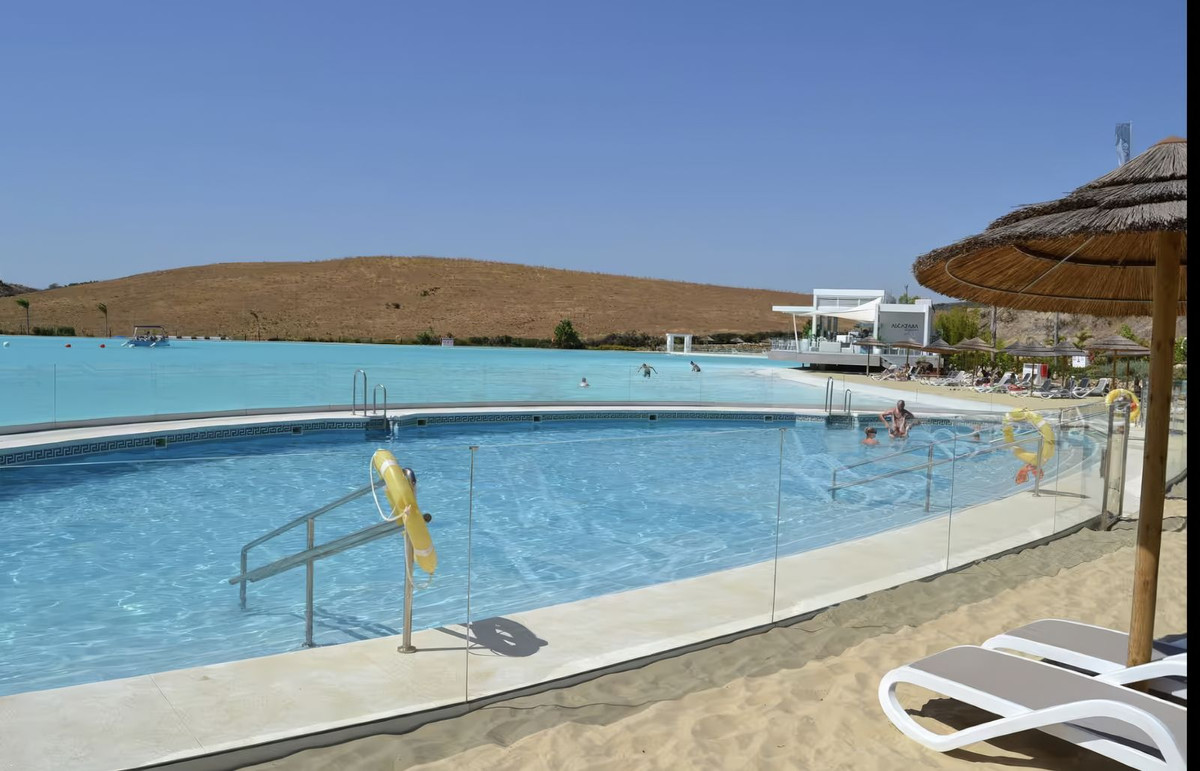 2 Bed Apartment for sale in Estepona Costa Del Sol, Málaga, Spain