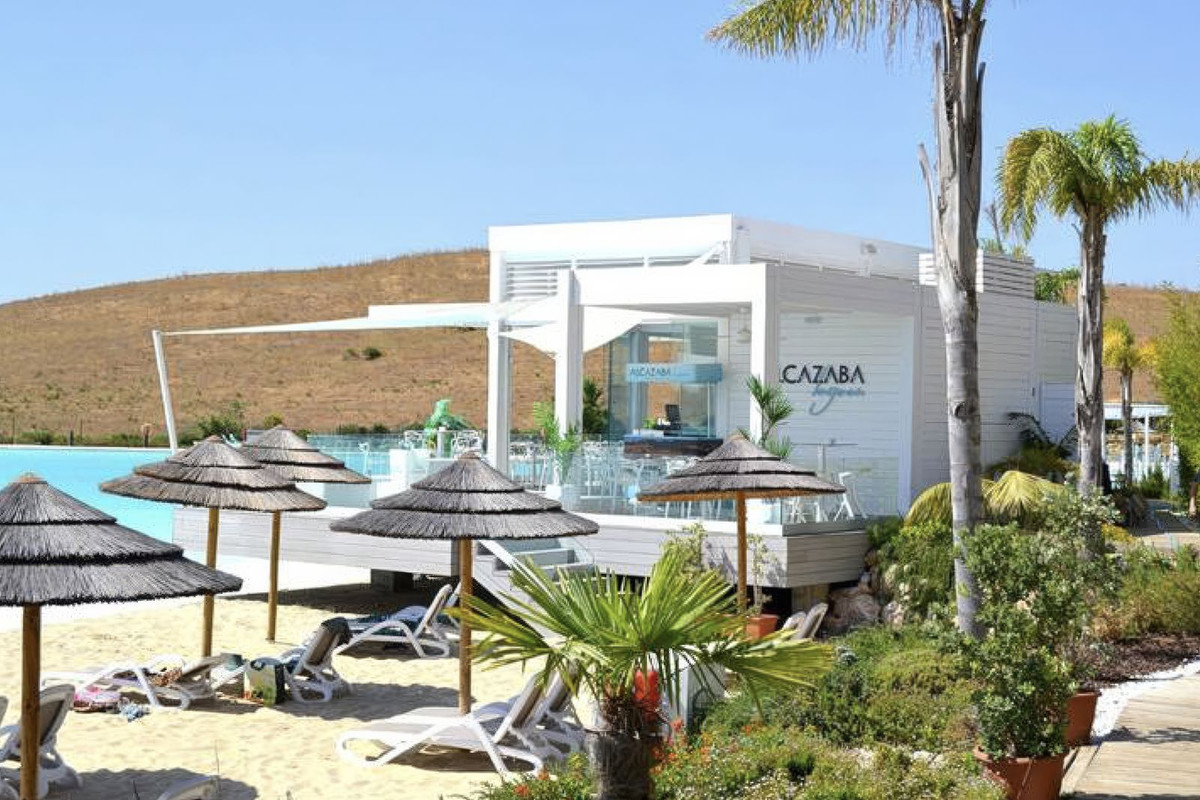 2 Bed Apartment for sale in Estepona Costa Del Sol, Málaga, Spain