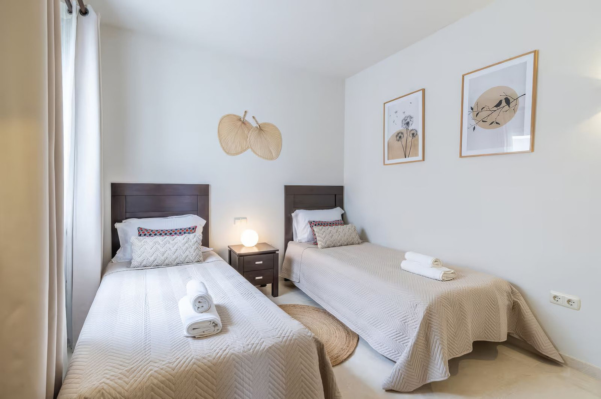 2 Bed Apartment for sale in Estepona Costa Del Sol, Málaga, Spain