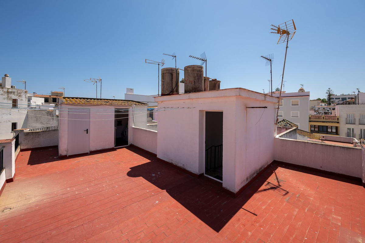 Se vende Apartamento Planta Media de 2 dormitorios en Costa Del Sol, Málaga, España