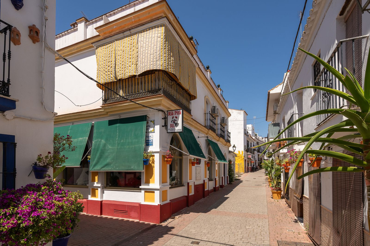 Se vende Apartamento Planta Media de 2 dormitorios en Costa Del Sol, Málaga, España
