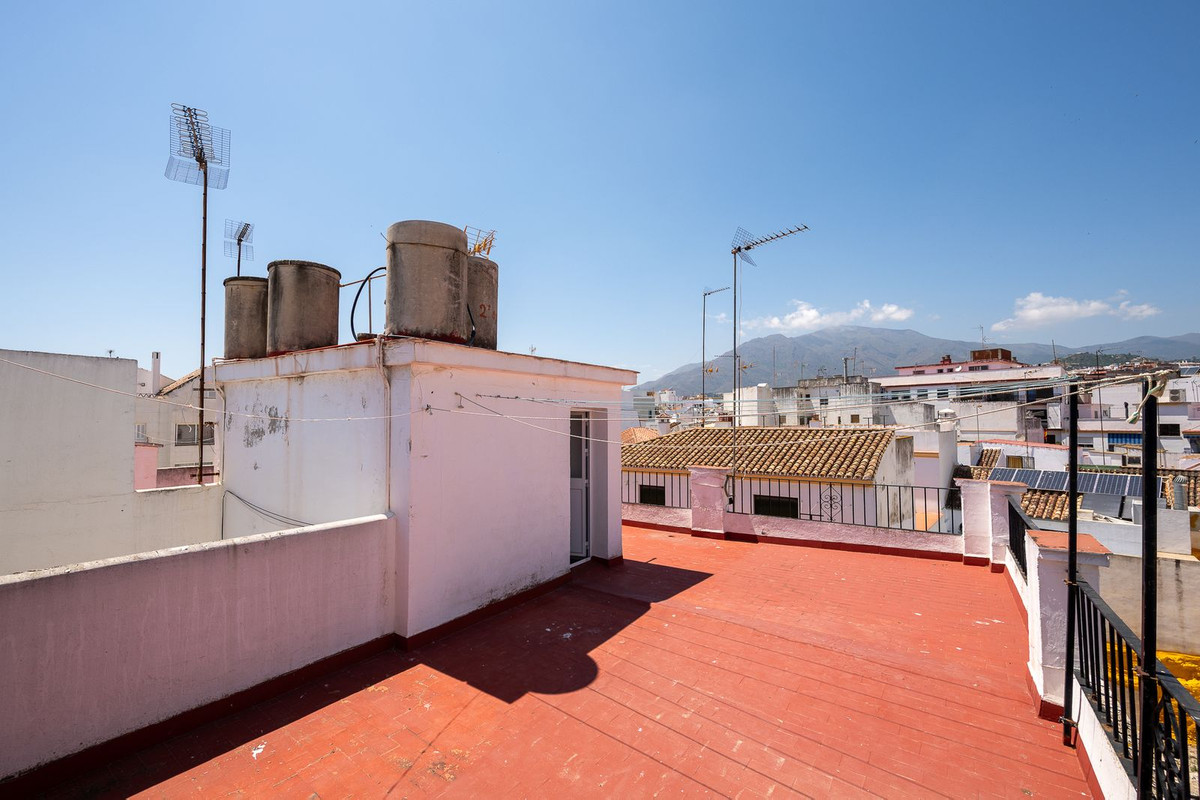 Se vende Apartamento Planta Media de 2 dormitorios en Costa Del Sol, Málaga, España