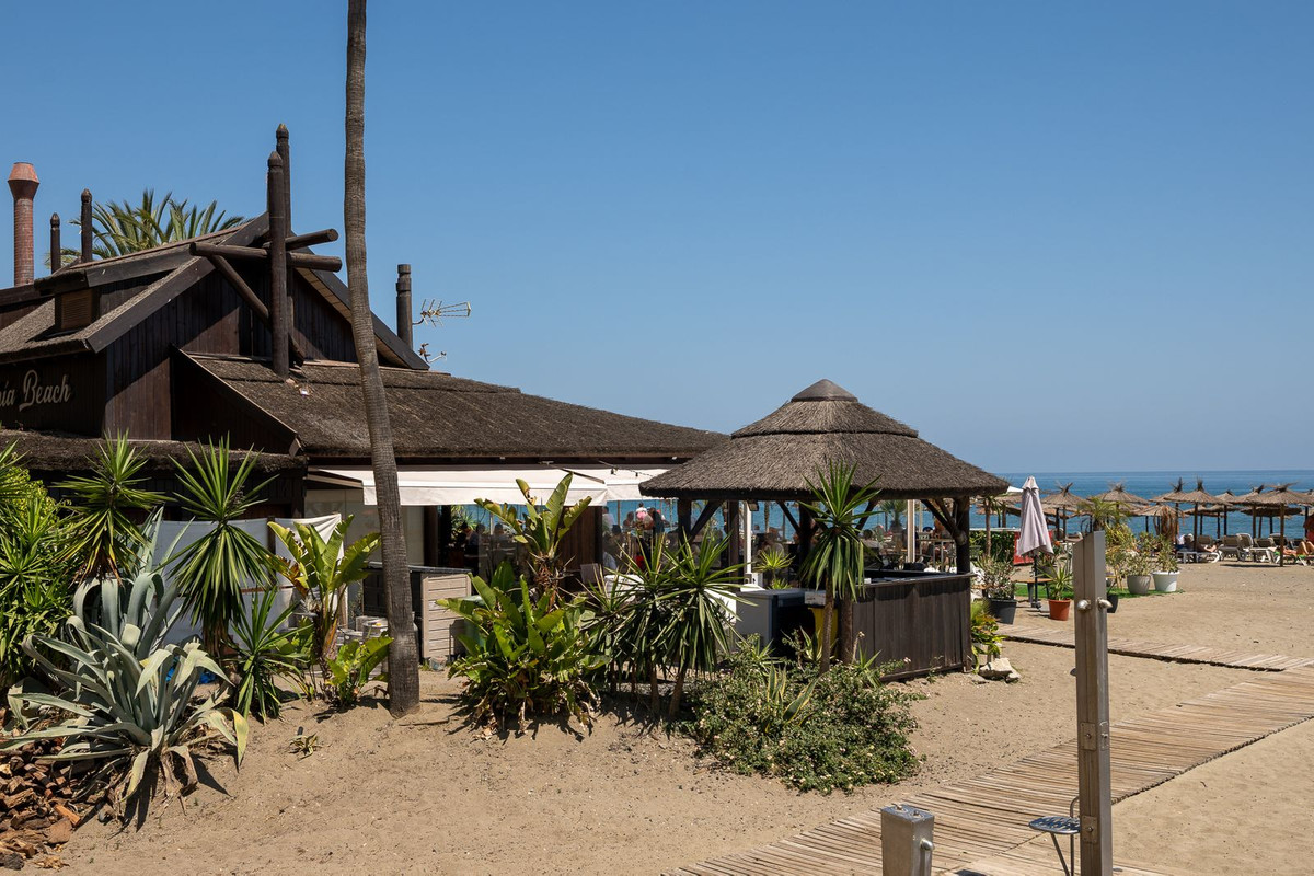 Se vende Apartamento Planta Media de 2 dormitorios en Costa Del Sol, Málaga, España