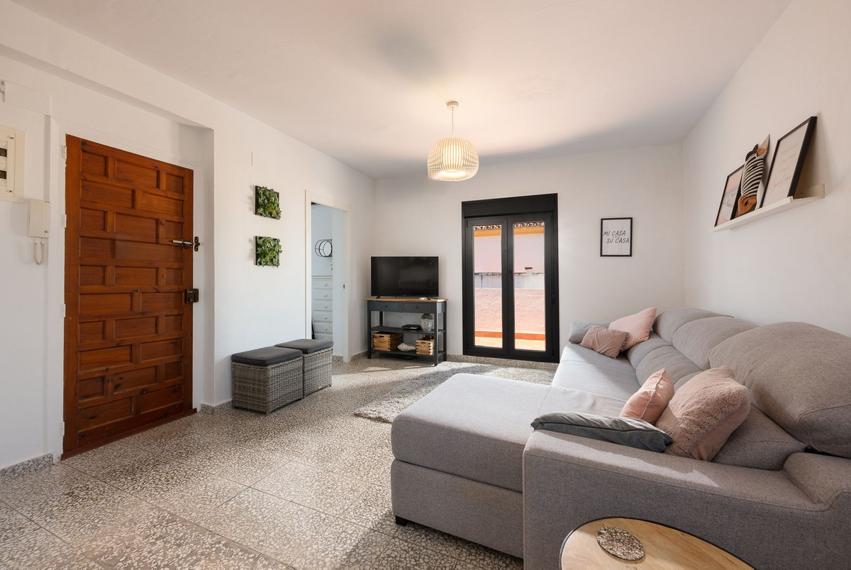 Se vende Apartamento Planta Media de 2 dormitorios en Costa Del Sol, Málaga, España