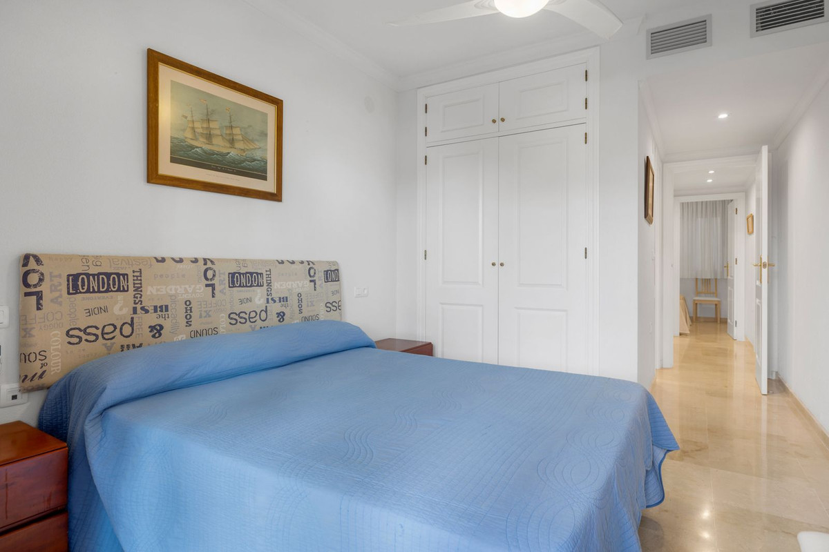 2 Bed Apartment for sale in Benalmadena Costa Costa Del Sol, Málaga, Spain