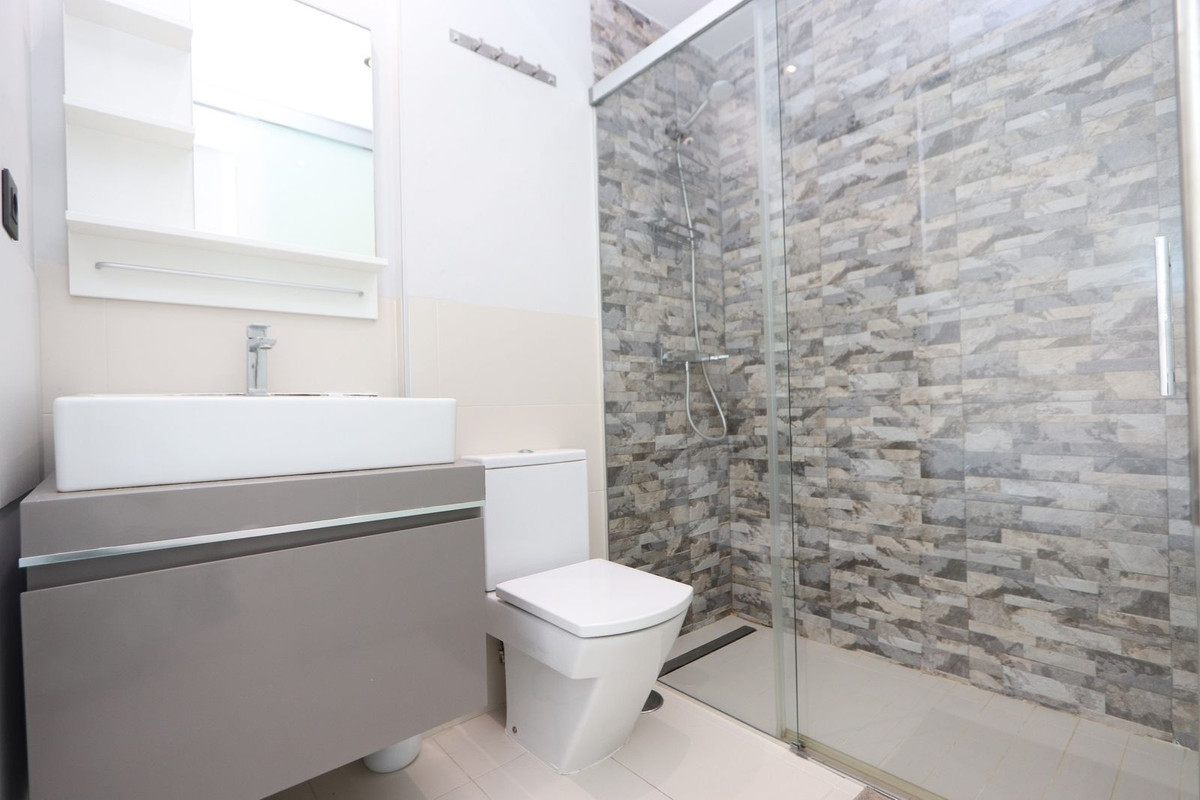 2 Bed Apartment for sale in Villamartin Costa Blanca, Alicante, Spain