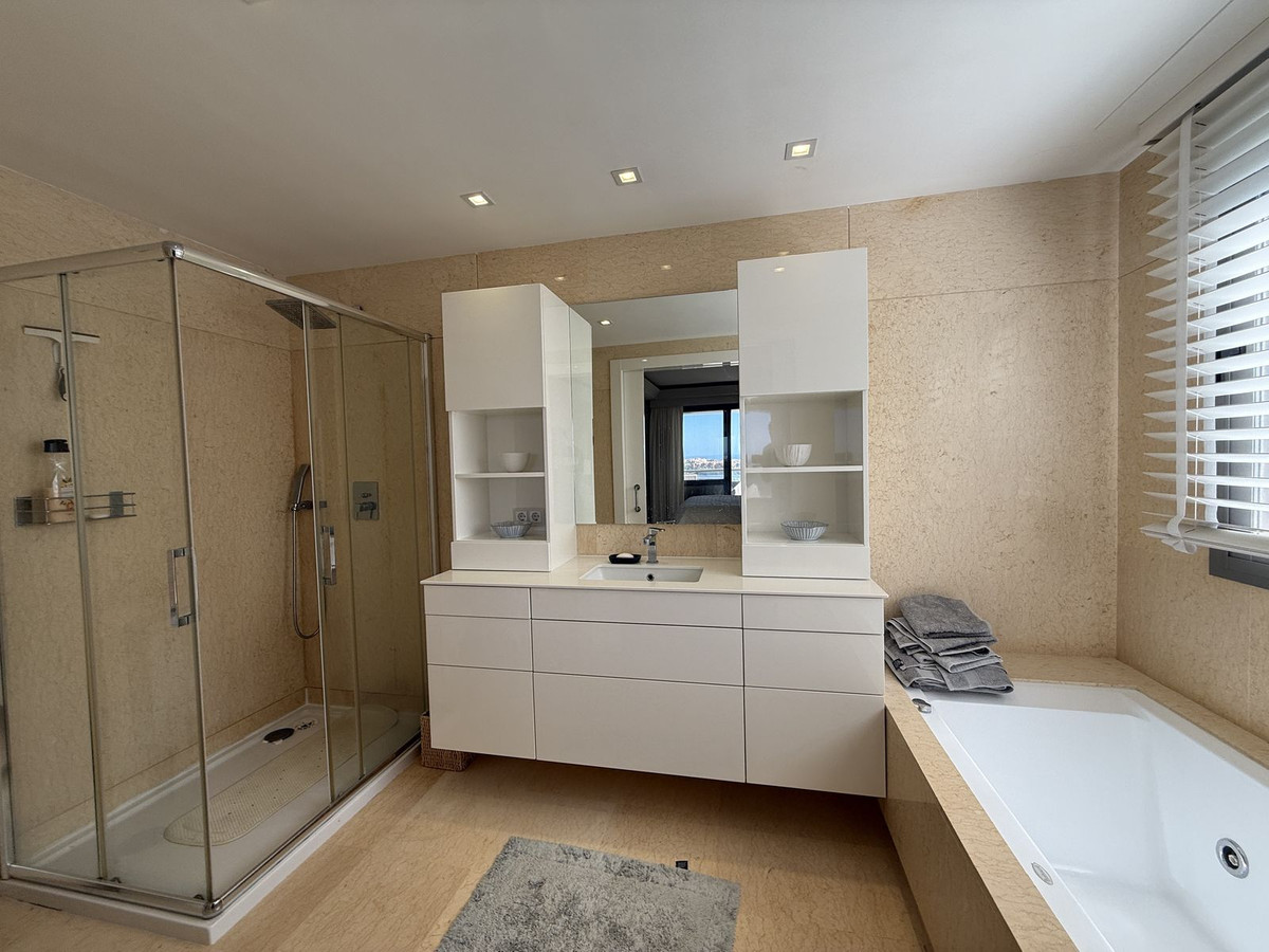 Se vende Ático de 2 dormitorios en Costa Del Sol, Málaga, España