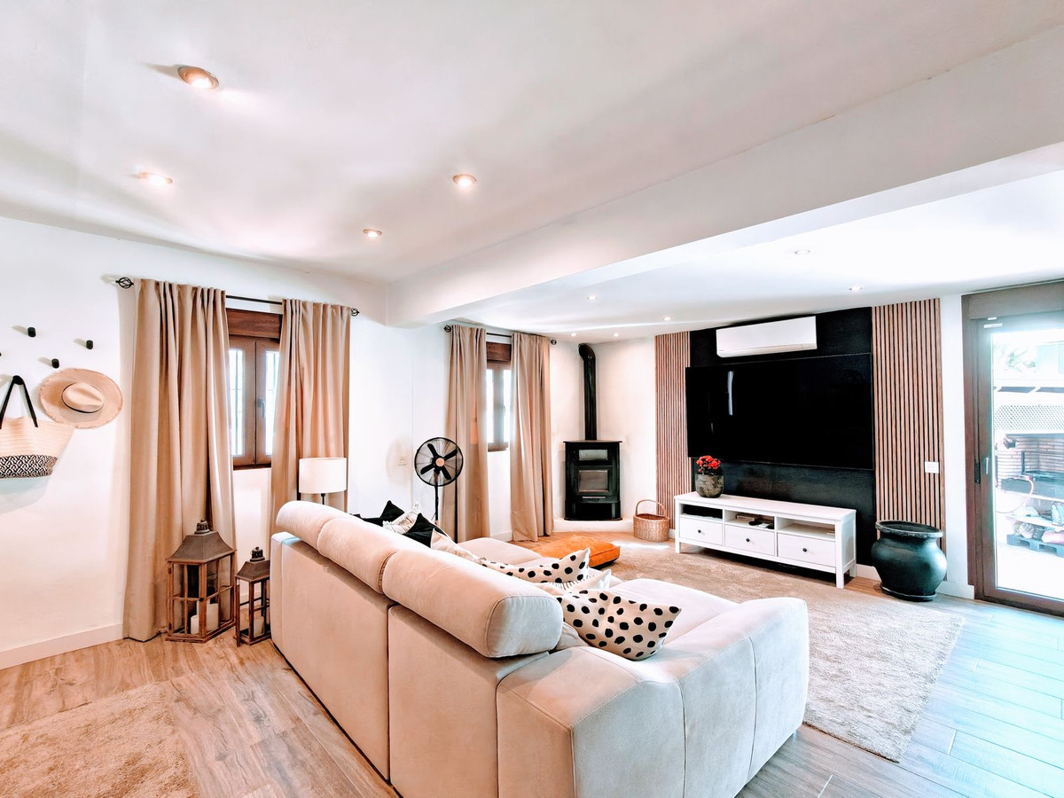 Se vende Villa - Chalet de 2 dormitorios en Costa Del Sol, Málaga, España