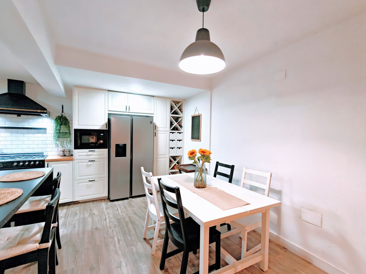 Se vende Villa - Chalet de 2 dormitorios en Costa Del Sol, Málaga, España