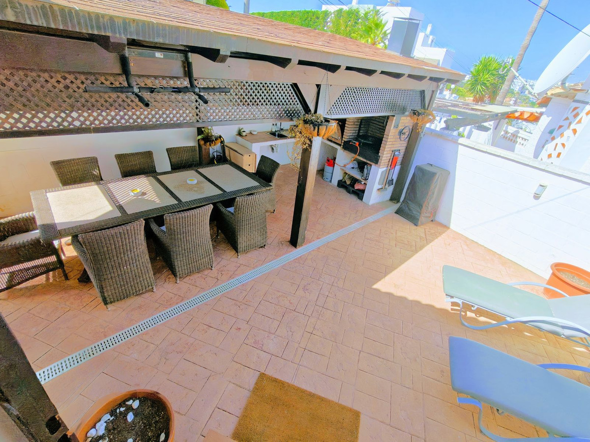 Se vende Villa - Chalet de 2 dormitorios en Costa Del Sol, Málaga, España