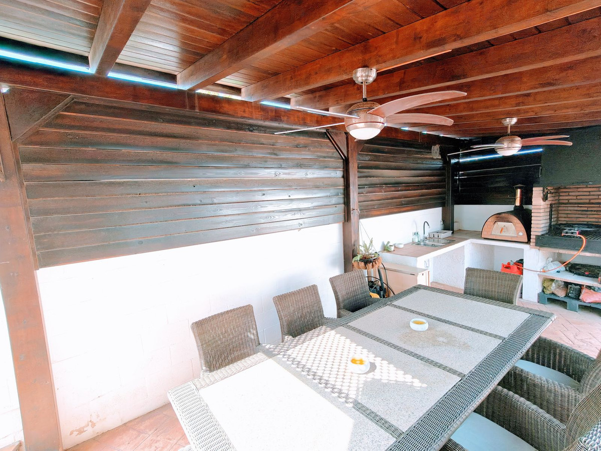 Se vende Villa - Chalet de 2 dormitorios en Costa Del Sol, Málaga, España