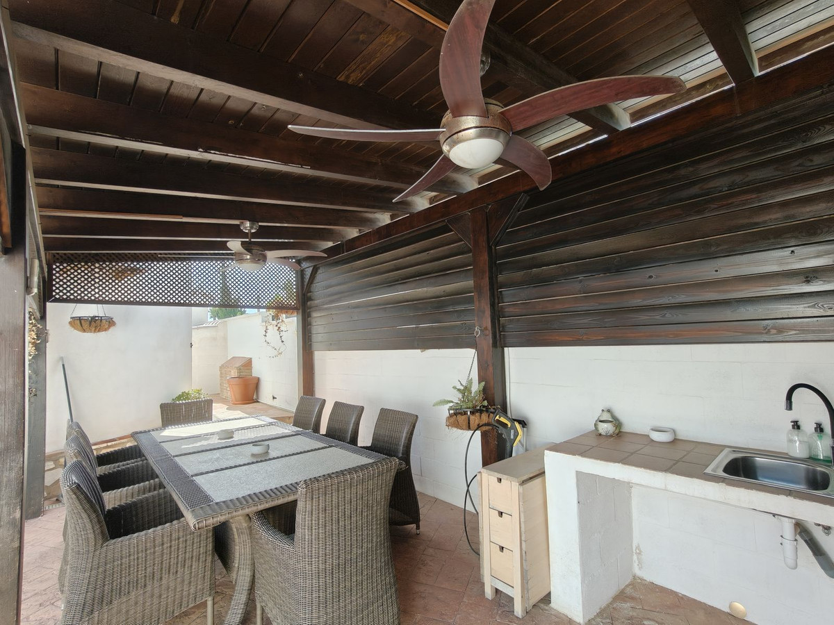 Se vende Villa - Chalet de 2 dormitorios en Costa Del Sol, Málaga, España
