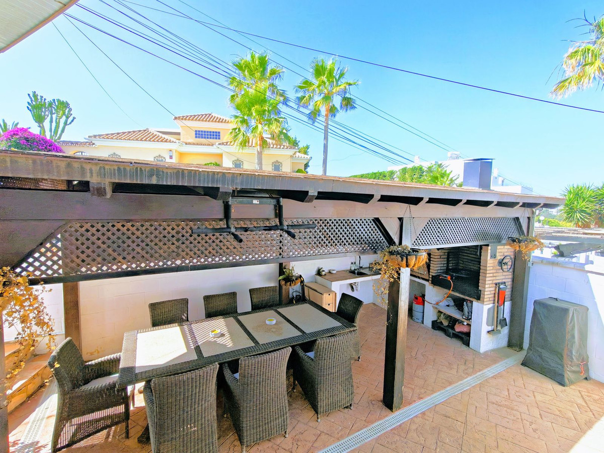 Se vende Villa - Chalet de 2 dormitorios en Costa Del Sol, Málaga, España