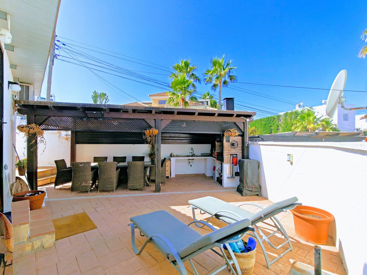 Se vende Villa - Chalet de 2 dormitorios en Costa Del Sol, Málaga, España