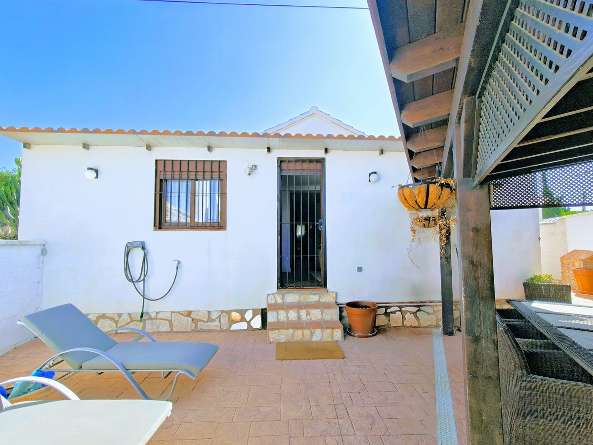 Se vende Villa - Chalet de 2 dormitorios en Costa Del Sol, Málaga, España
