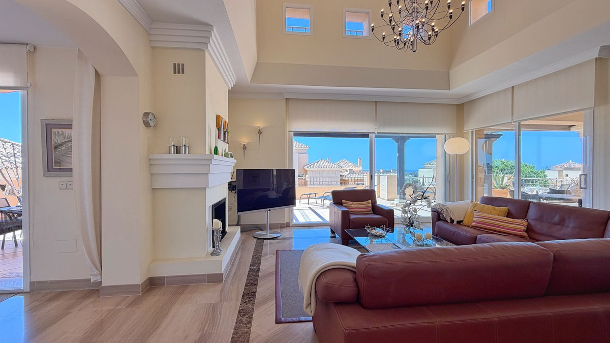 4 Bed Apartment for sale in Elviria Costa Del Sol, Málaga, Spain