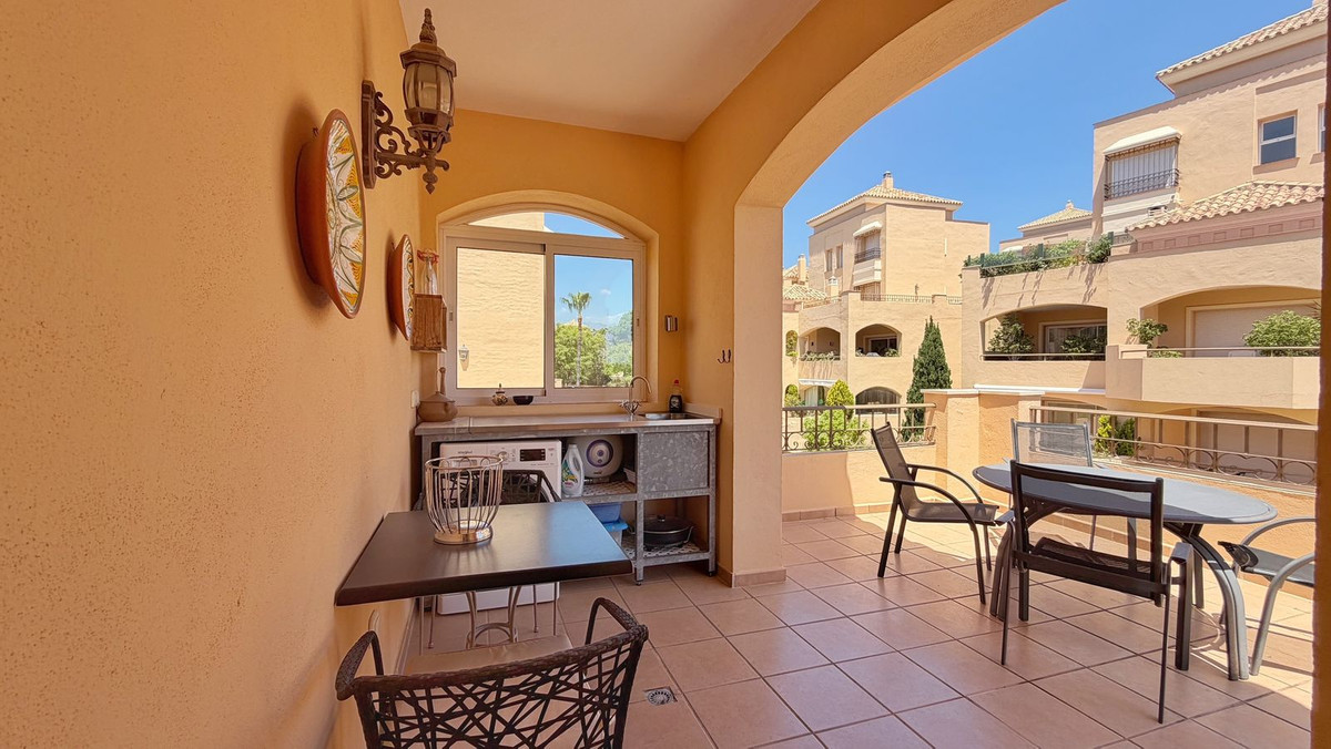4 Bed Apartment for sale in Elviria Costa Del Sol, Málaga, Spain