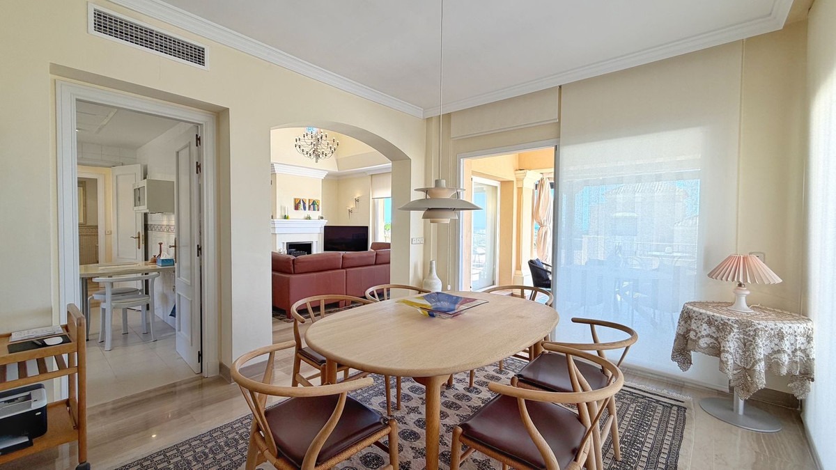4 Bed Apartment for sale in Elviria Costa Del Sol, Málaga, Spain