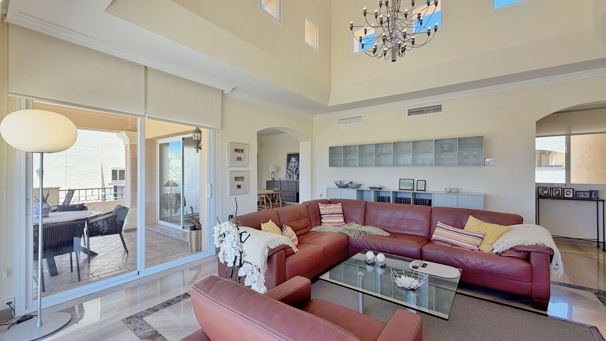 4 Bed Apartment for sale in Elviria Costa Del Sol, Málaga, Spain