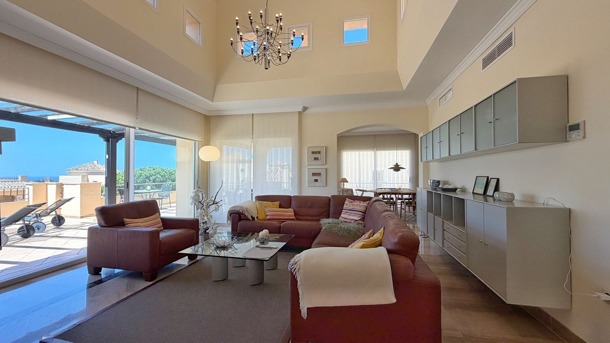 4 Bed Apartment for sale in Elviria Costa Del Sol, Málaga, Spain