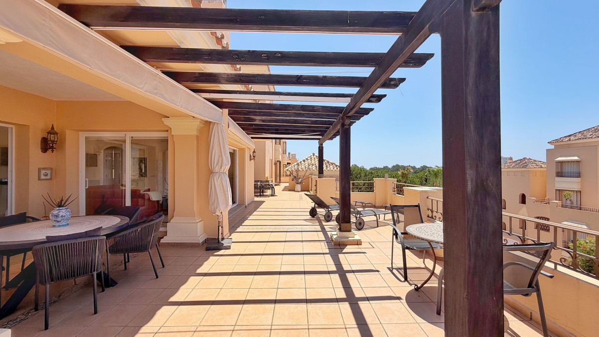 4 Bed Apartment for sale in Elviria Costa Del Sol, Málaga, Spain