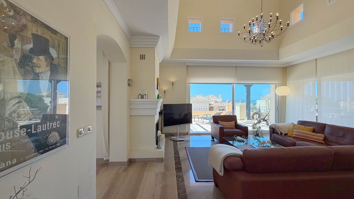 4 Bed Apartment for sale in Elviria Costa Del Sol, Málaga, Spain