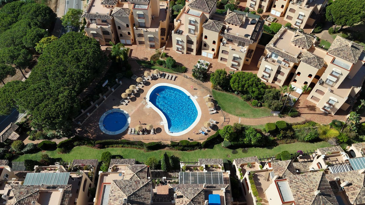 4 Bed Apartment for sale in Elviria Costa Del Sol, Málaga, Spain