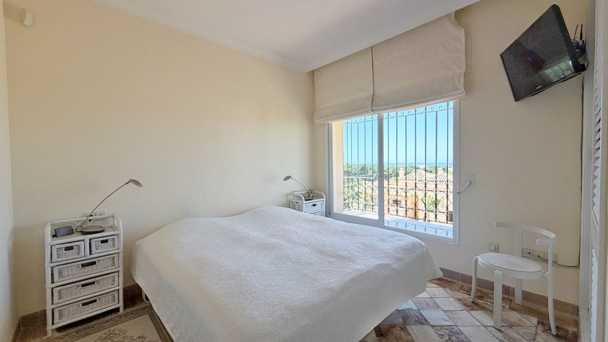 4 Bed Apartment for sale in Elviria Costa Del Sol, Málaga, Spain