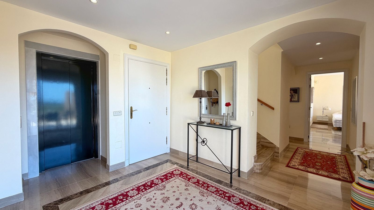 4 Bed Apartment for sale in Elviria Costa Del Sol, Málaga, Spain