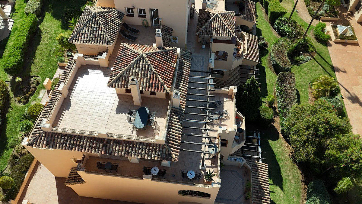 4 Bed Apartment for sale in Elviria Costa Del Sol, Málaga, Spain