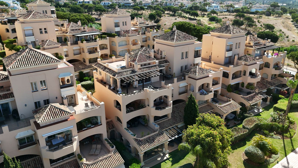 4 Bed Apartment for sale in Elviria Costa Del Sol, Málaga, Spain