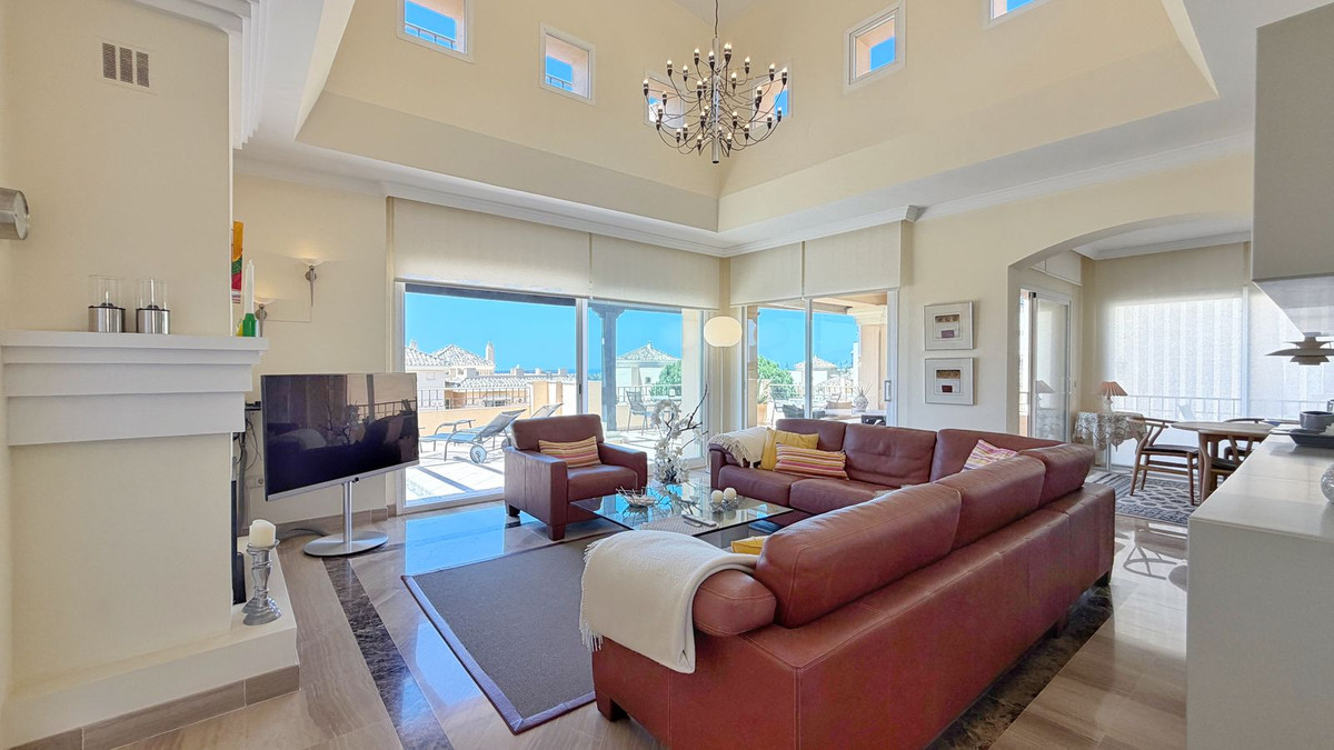4 Bed Apartment for sale in Elviria Costa Del Sol, Málaga, Spain