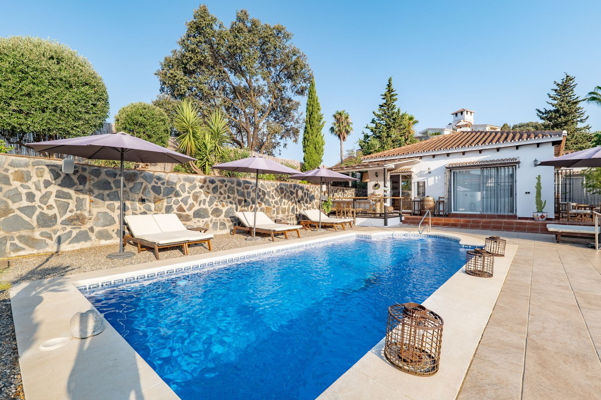 4 Bed Townhouse for sale in Alhaurín El Grande Costa Del Sol, Málaga, Spain