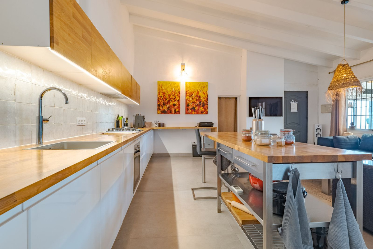 4 Bed Townhouse for sale in Alhaurín El Grande Costa Del Sol, Málaga, Spain