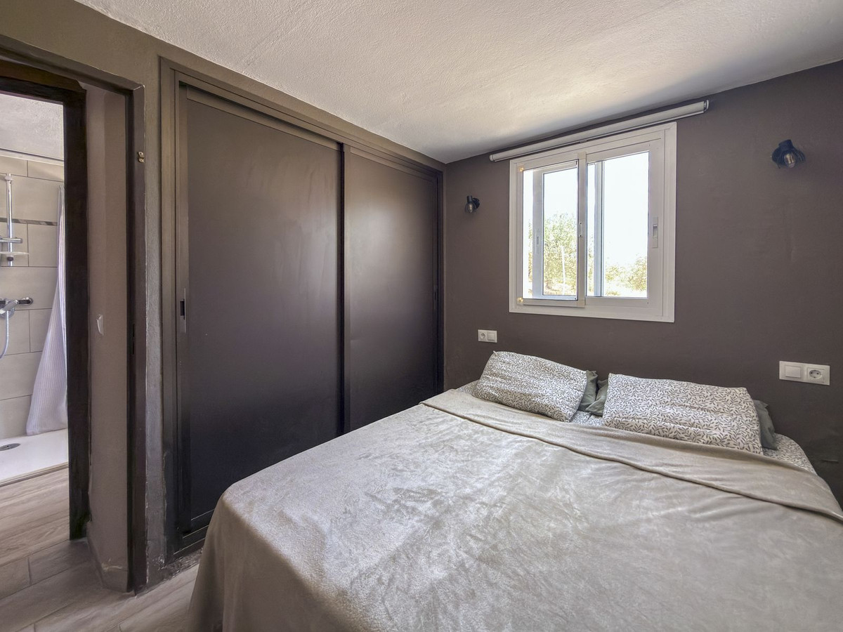 2 Bed Townhouse for sale in Monda Costa Del Sol, Málaga, Spain
