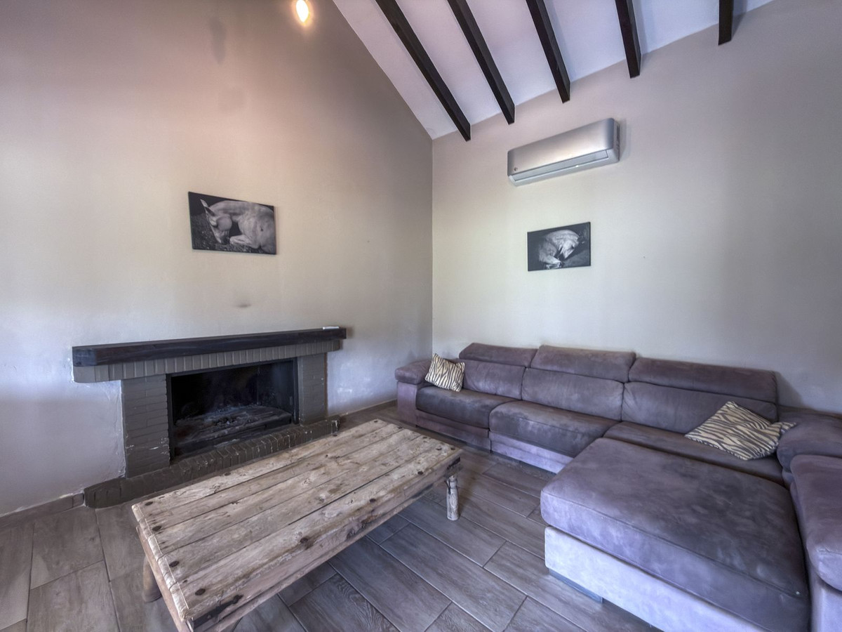 2 Bed Townhouse for sale in Monda Costa Del Sol, Málaga, Spain