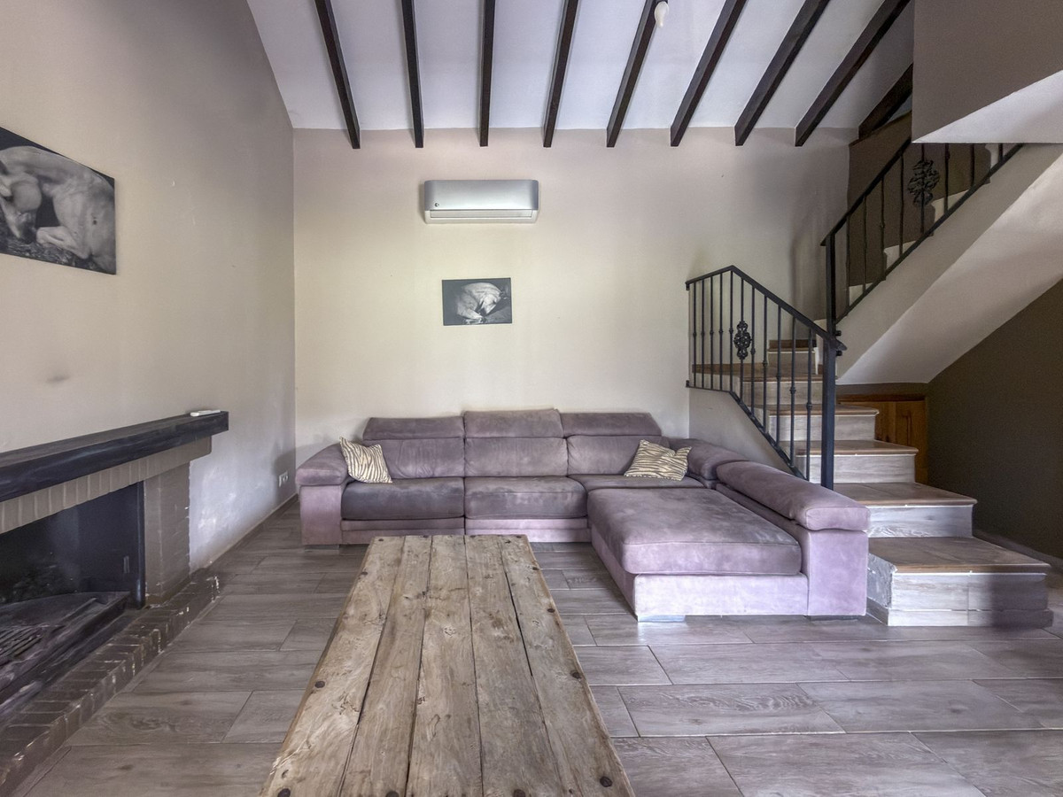 2 Bed Townhouse for sale in Monda Costa Del Sol, Málaga, Spain