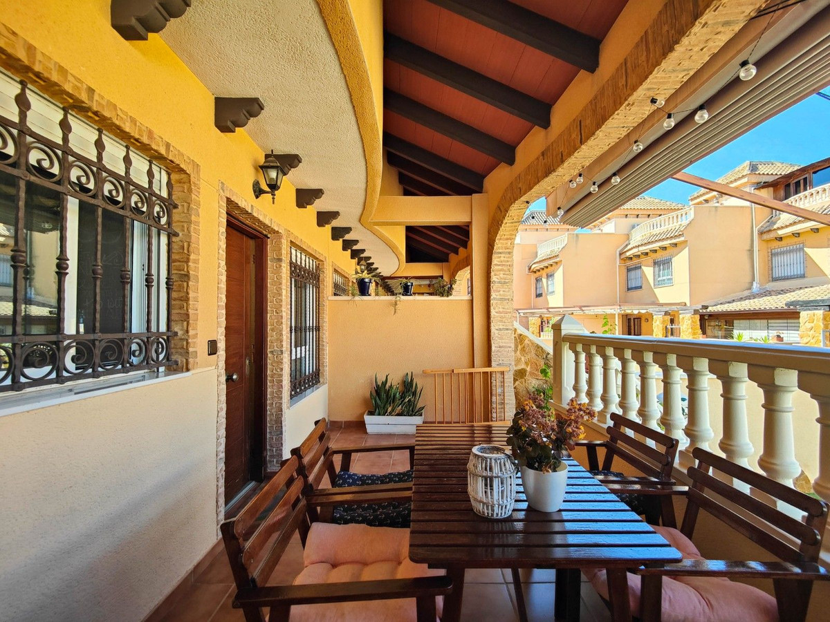 Se vende Adosada de 4 dormitorios en Costa Blanca, Alicante, España