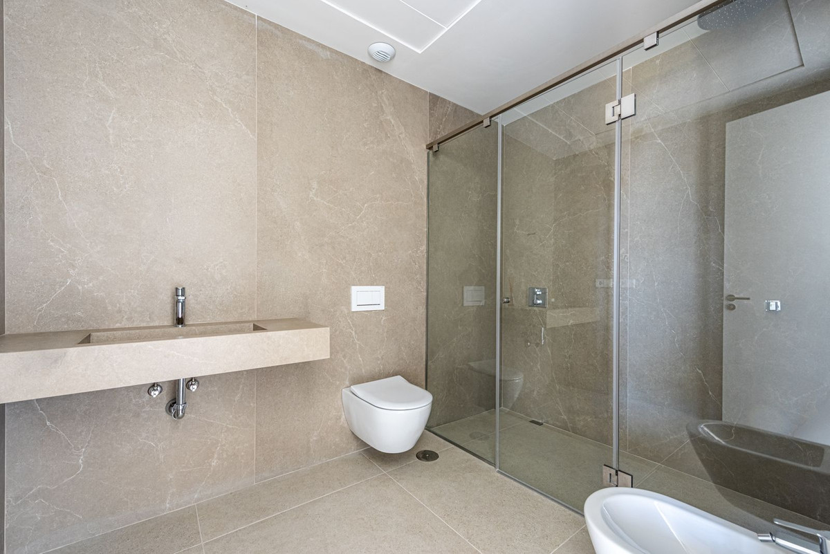 3 Bed Townhouse for sale in Benahavís Costa Del Sol, Málaga, Spain