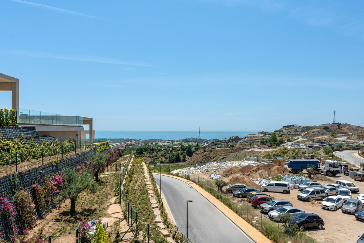 3 Bed Townhouse for sale in Benahavís Costa Del Sol, Málaga, Spain