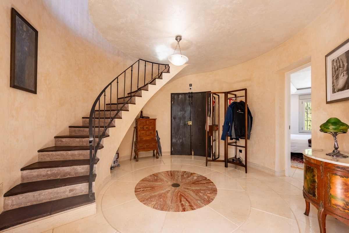 Se vende Villa - Chalet de 4 dormitorios en Costa Del Sol, Málaga, España