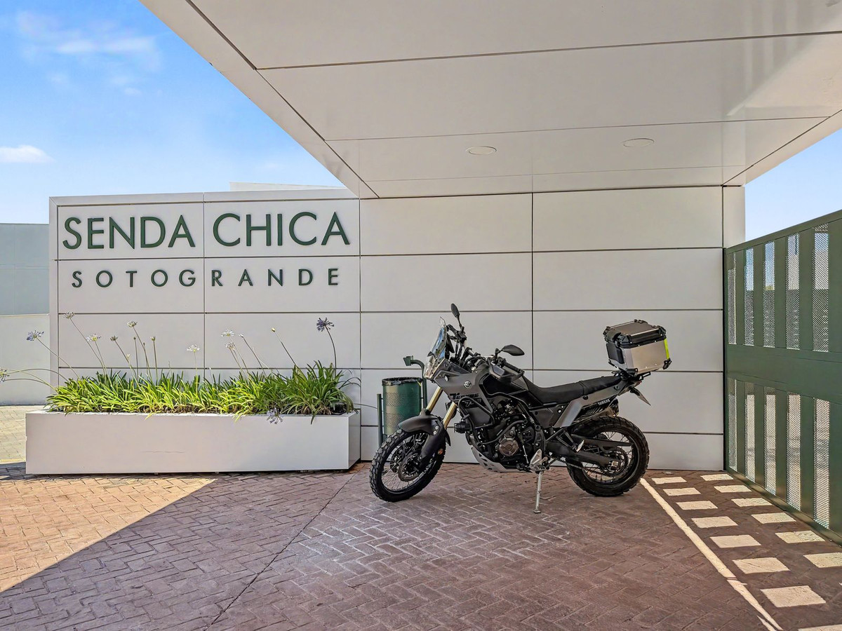 Se vende Apartamento Planta Baja de 3 dormitorios en Costa Del Sol, Cadiz, España