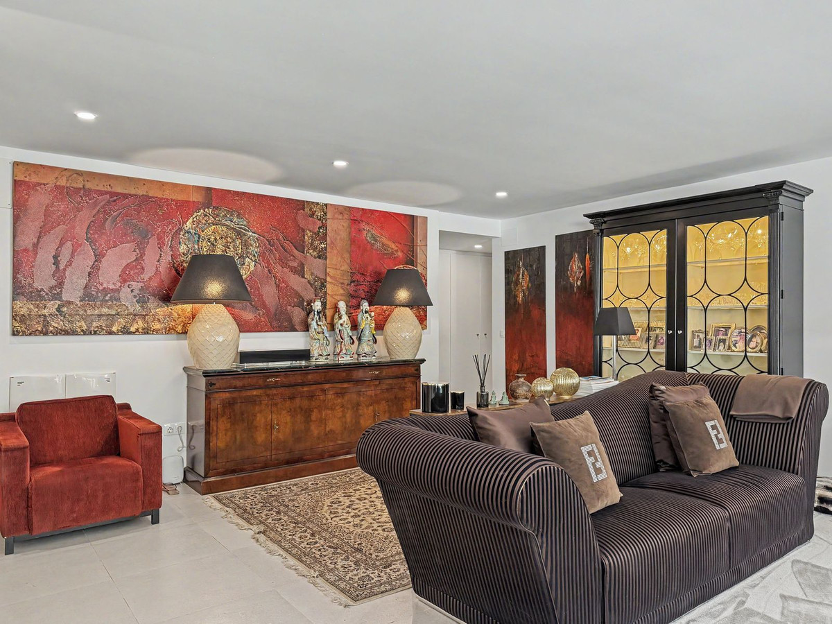 Se vende Apartamento Planta Baja de 3 dormitorios en Costa Del Sol, Cadiz, España