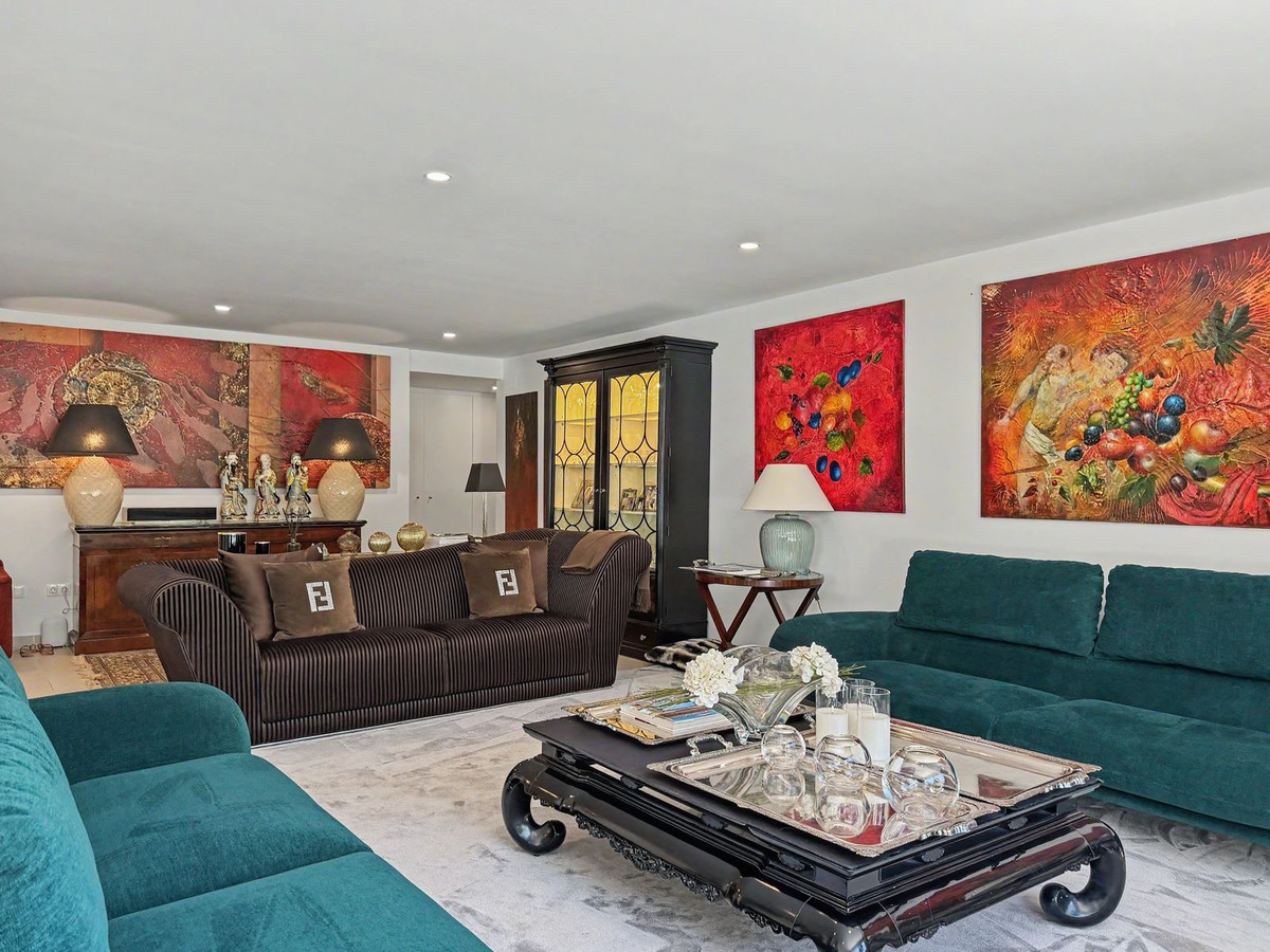 Se vende Apartamento Planta Baja de 3 dormitorios en Costa Del Sol, Cadiz, España