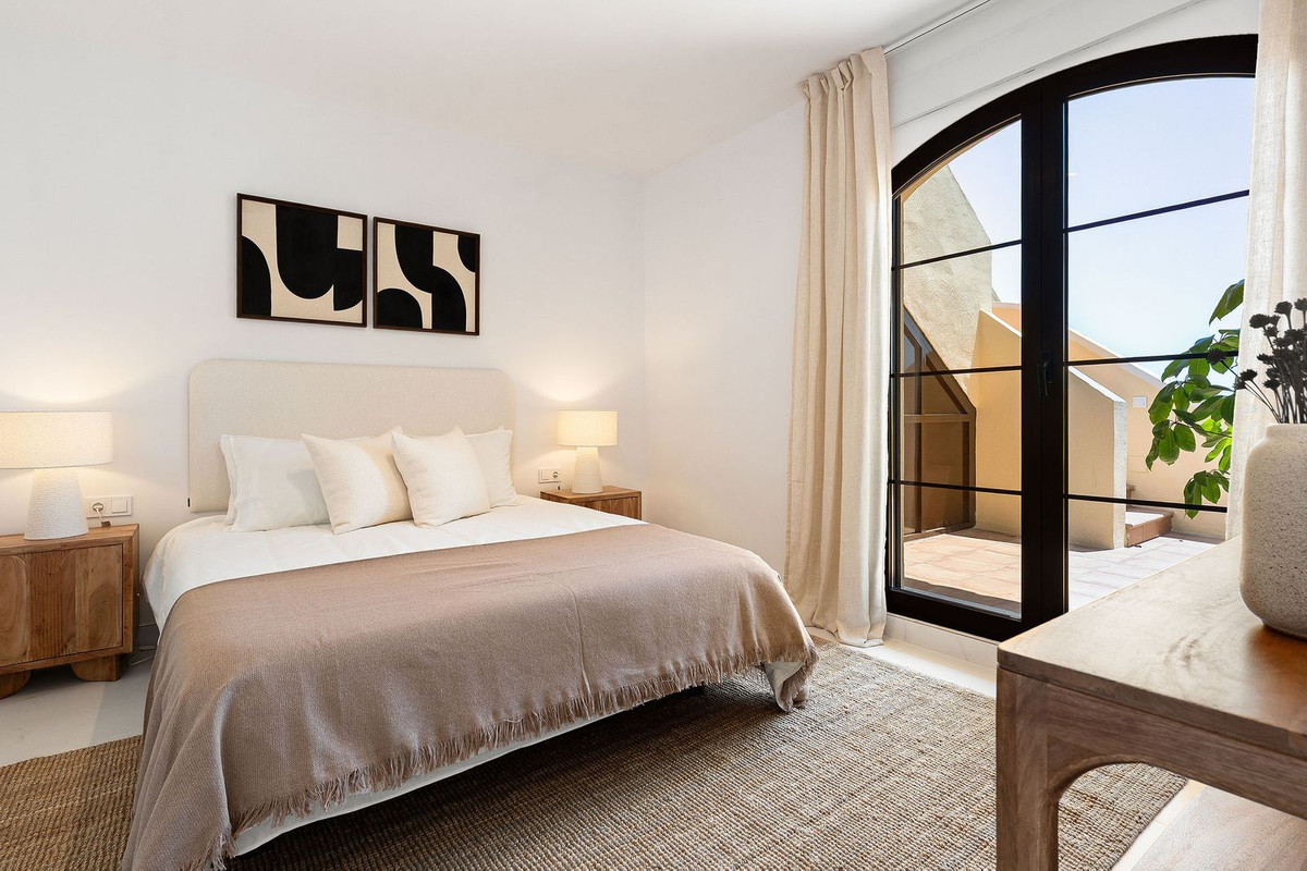 3 Bed Apartment for sale in Los Arqueros Costa Del Sol, Málaga, Spain